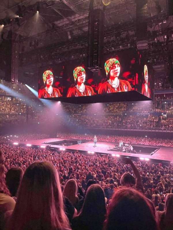 Qudos Bank Arena, section: 1-2, row: D, seat: 15