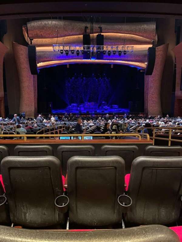 Premier Theater at Foxwoods, section: Parterre LC, row: HH, seat: 105