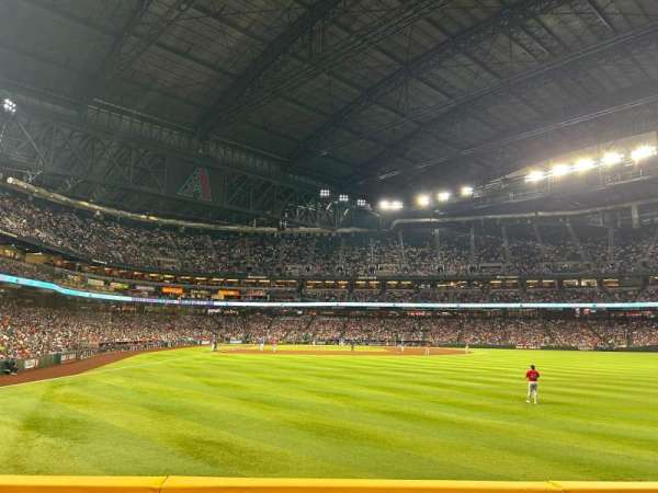 Chase Field, section: 104, row: 14, seat: 14