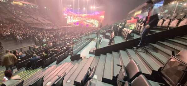 Accor Arena, section: Gradin D, row: 15, seat: 21