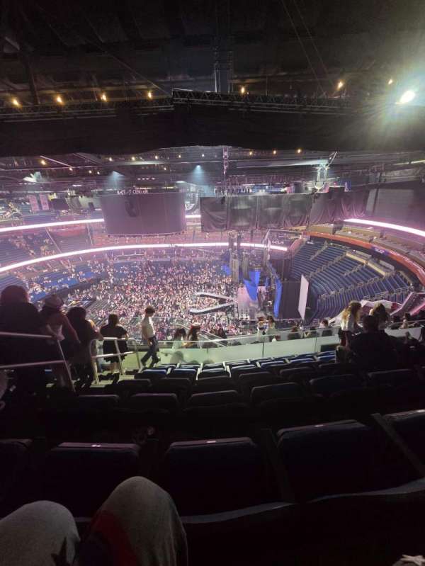 Kia Center, section: 207, row: 14, seat: 18