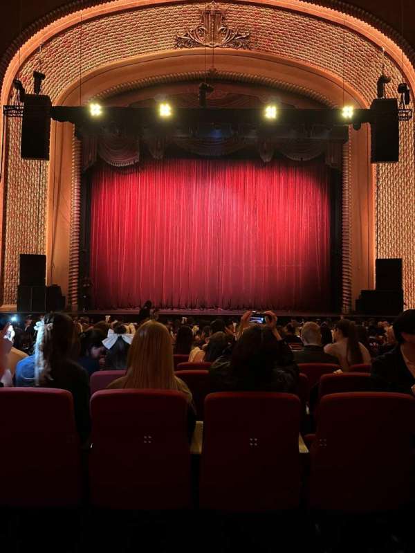 Palais Theatre, section: Stalls, row: A, seat: 25