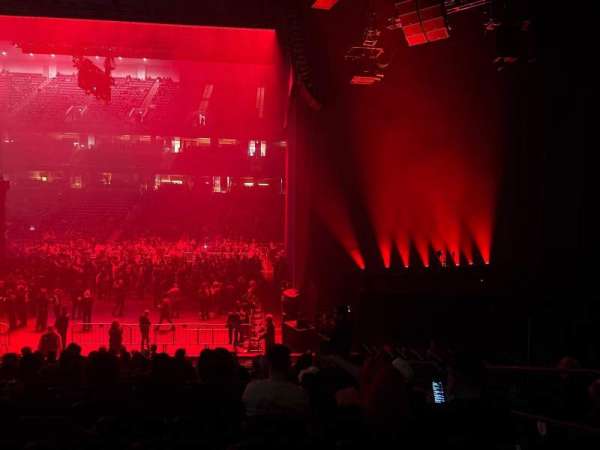 Honda Center, section: 220, row: R, seat: 3