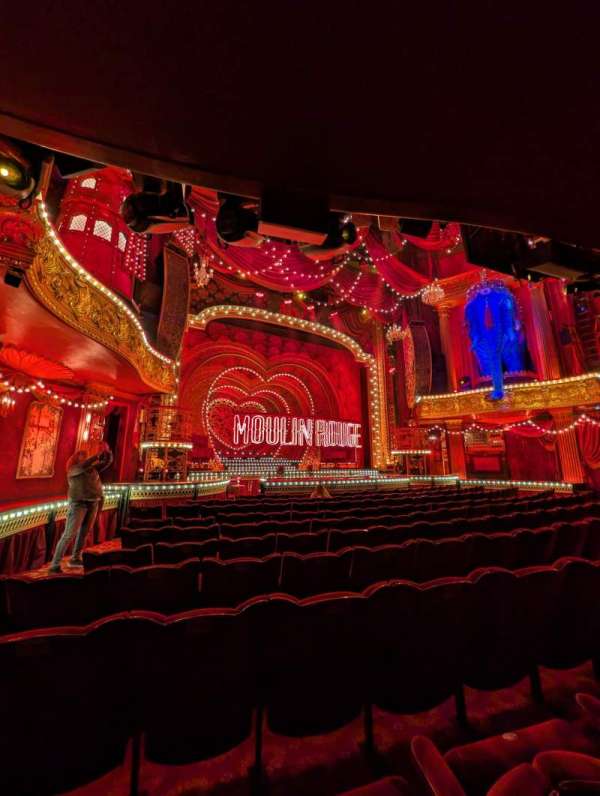 Piccadilly Theatre, section: Stalls, row: L, seat: 25