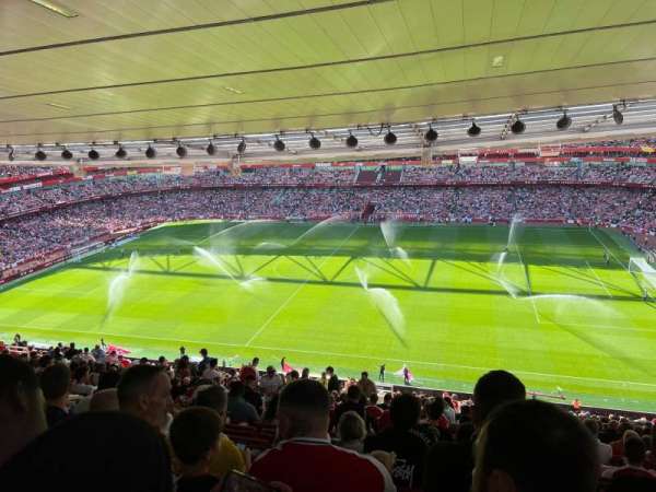 Emirates Stadium, section: 111, row: 26, seat: 558