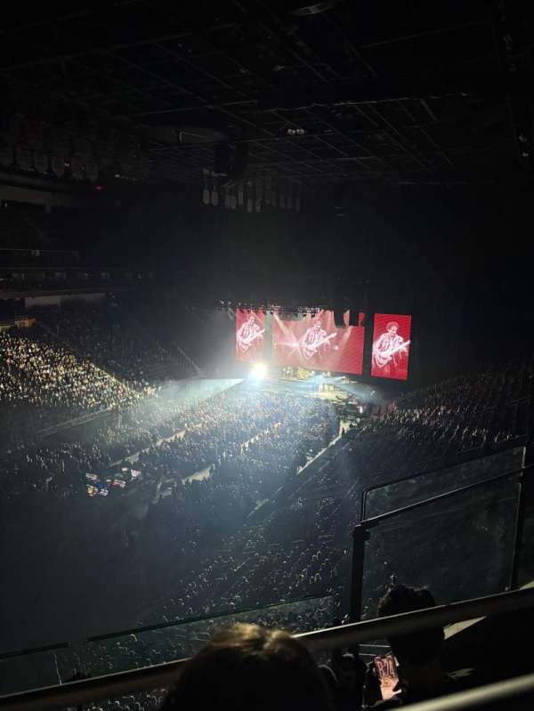 Centre Vidéotron, section: 206, row: C, seat: 4