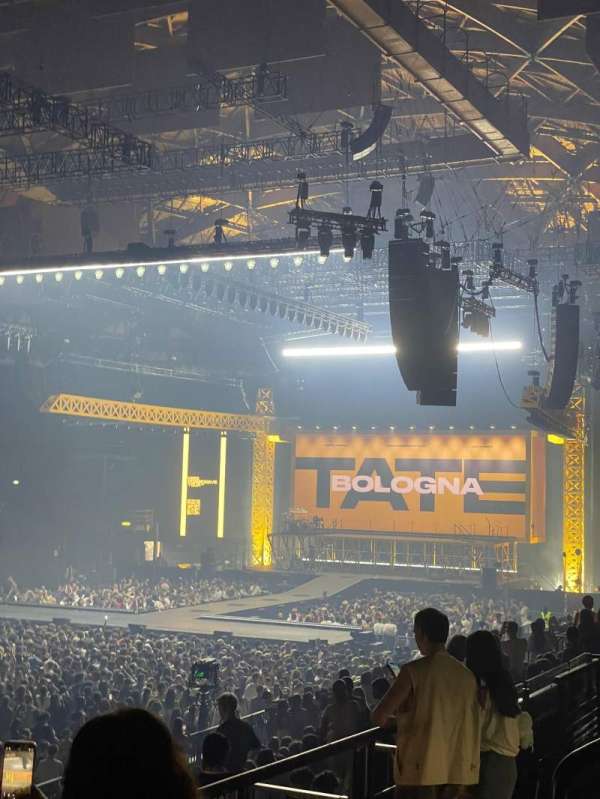 Unipol Arena, section: 1 Anello Est E, row: 4, seat: 9