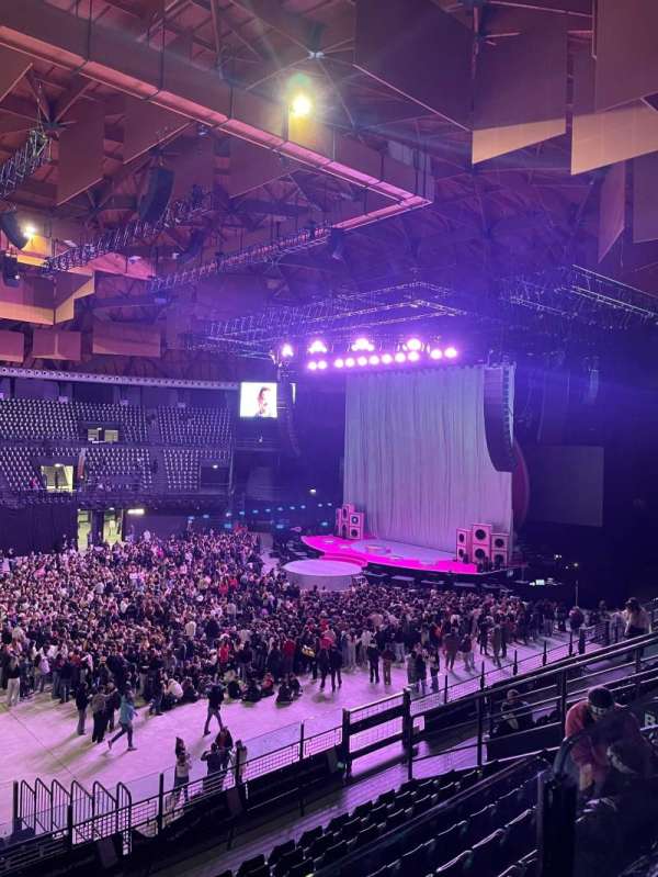 Unipol Arena, section: 2 Anello Est C, row: 1, seat: 17