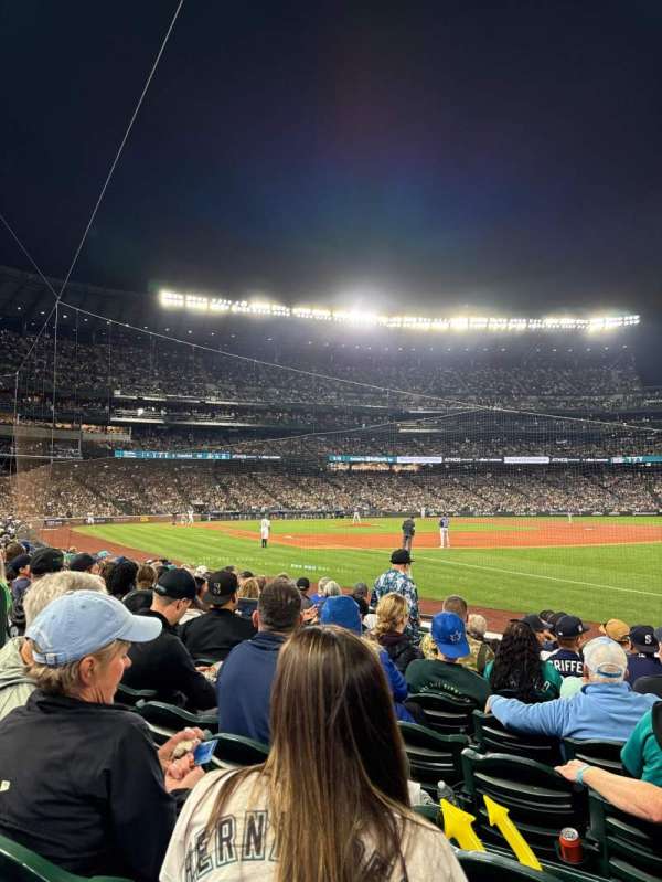 T-Mobile Park, section: 115, row: 11, seat: 8