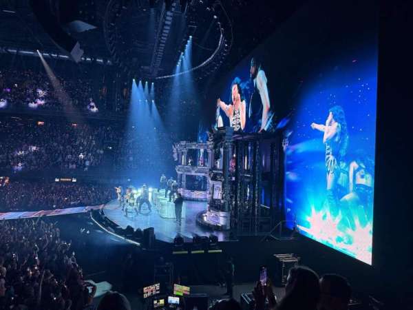 Ziggo Dome, section: 102, row: 3, seat: 31