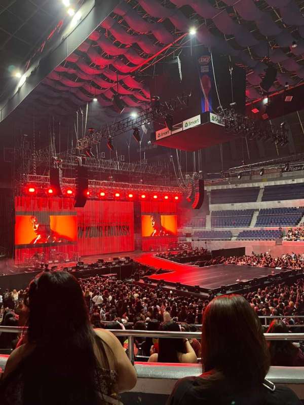 Araneta Coliseum, section: 203, row: 2, seat: 11