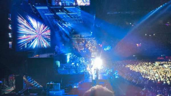Ziggo Dome, section: 111, row: 7, seat: 402