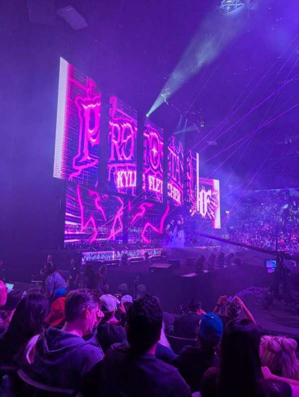 Crypto.com Arena, section: 112, row: 6, seat: 13