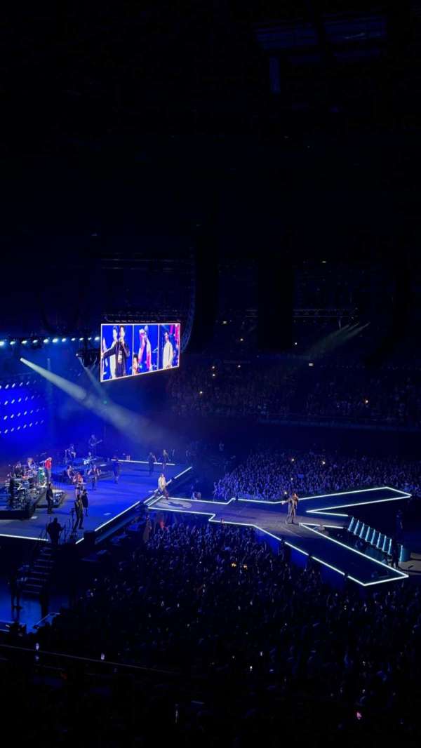 qudos bank arena, section: 25, row: H, seat: 68