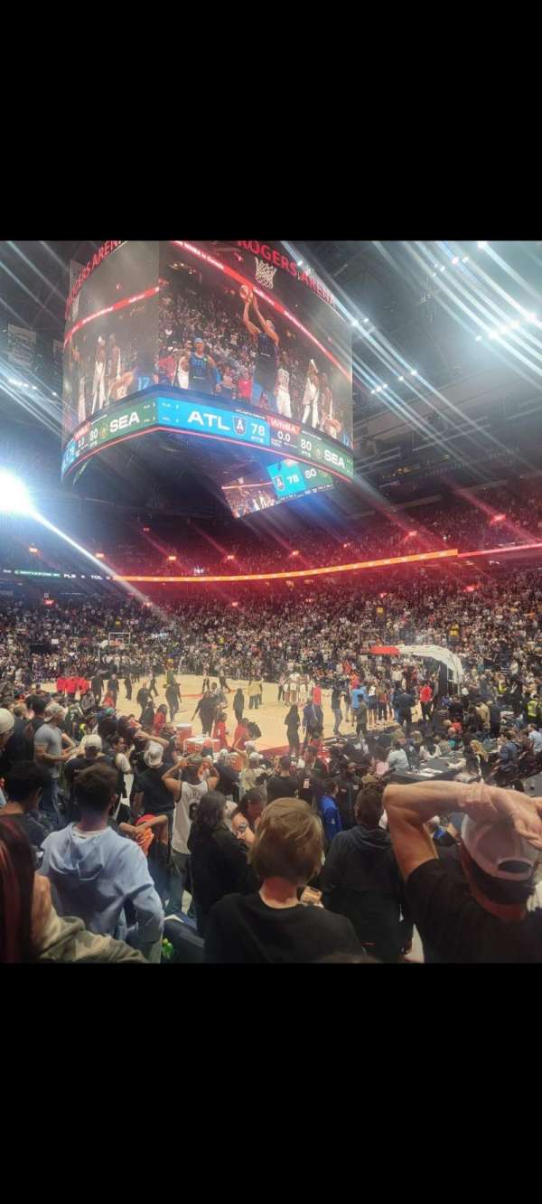 Rogers Arena, section: 114, row: 7, seat: 101
