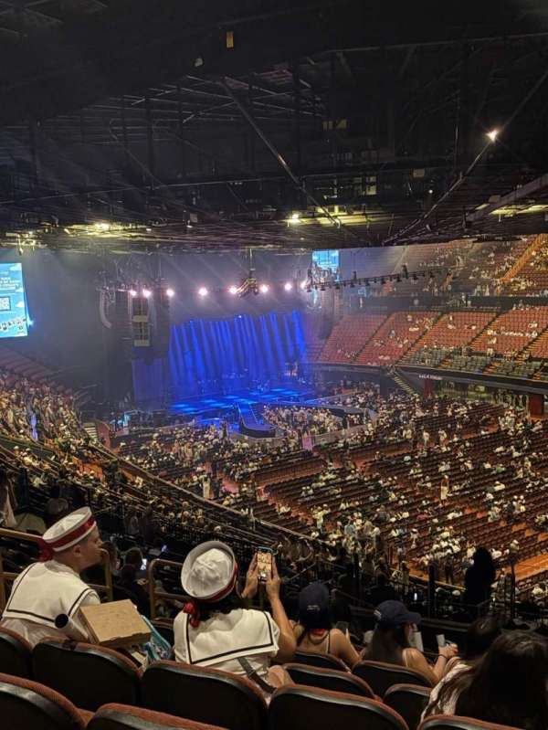 Kia Forum, section: 232, row: 14, seat: 7