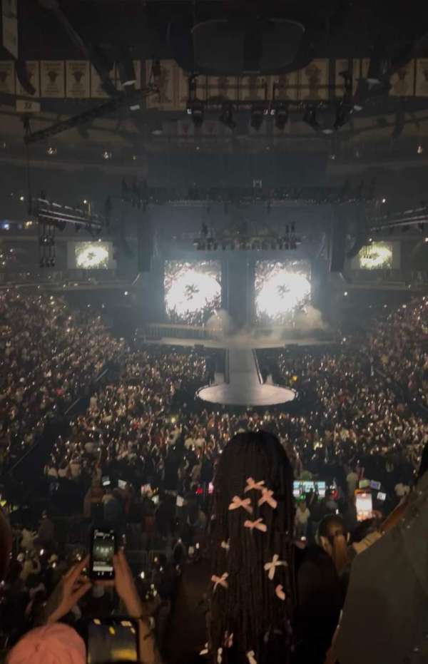 United Center, section: 209, row: 5, seat: 9