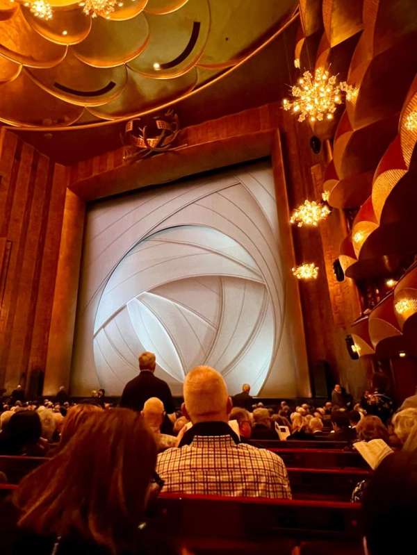 Metropolitan Opera House - Lincoln Center, section: Orchestra R, row: S, seat: 18