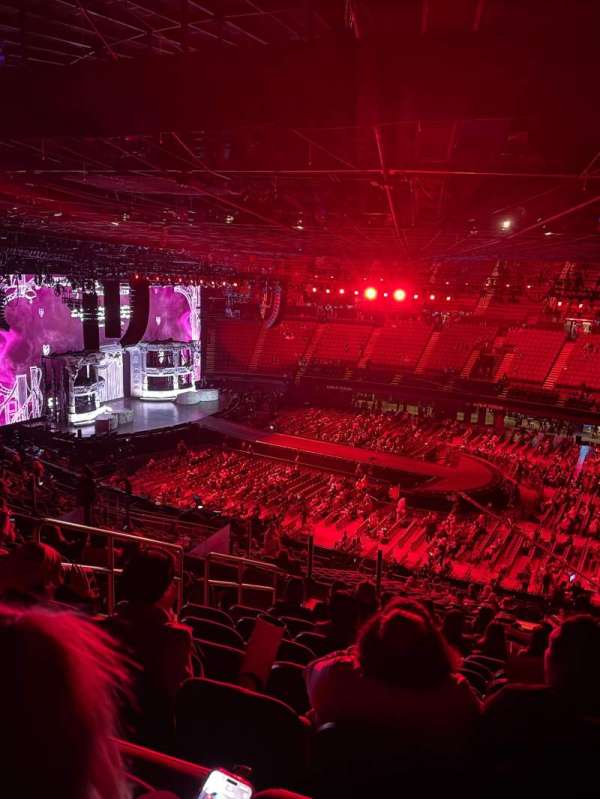 Kia Forum, section: 229, row: 15, seat: 7