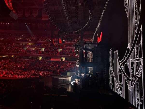 Capital One Arena, section: 114, row: H, seat: 1
