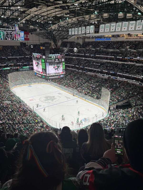 American Airlines Center, section: 321, row: L, seat: 6