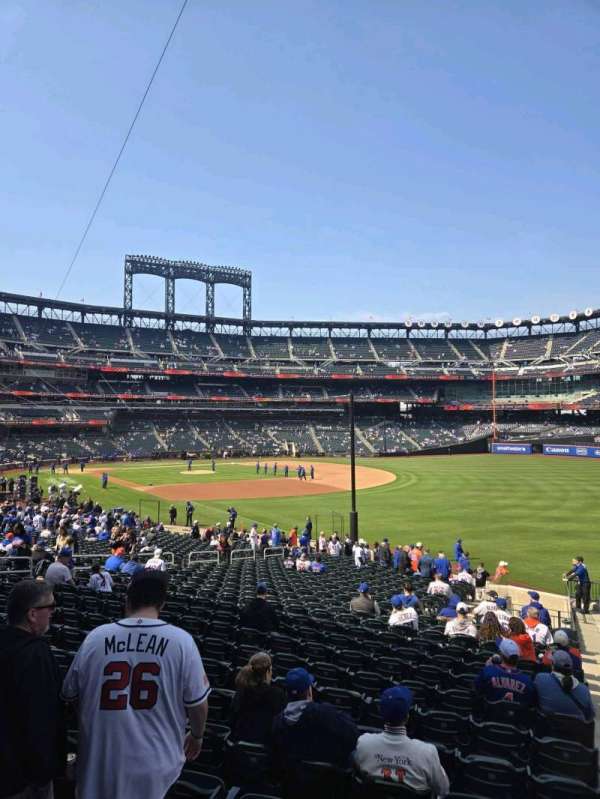 Citi Field, section: 107, row: 28, seat: 21