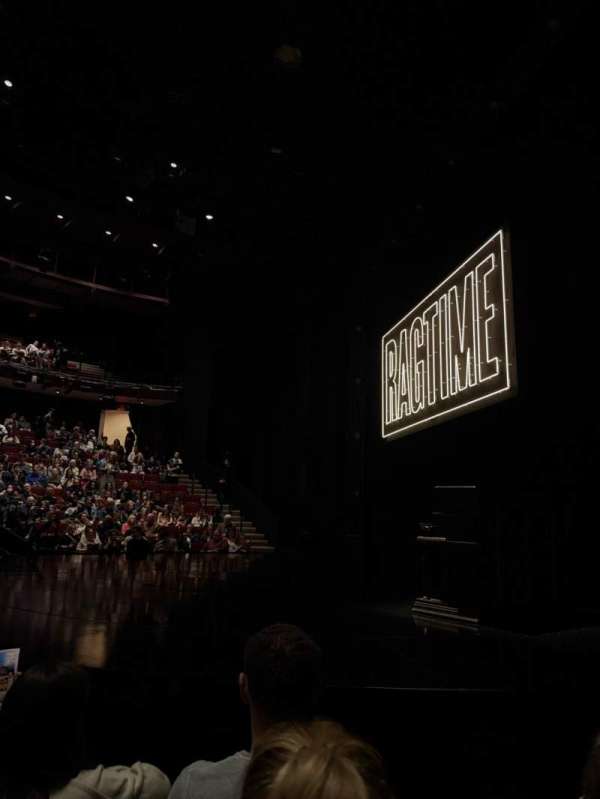Vivian Beaumont Theater, section: Orchestra R, row: E, seat: 509