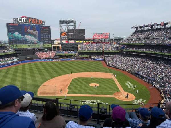 Citi Field, section: 420, row: 4, seat: 17