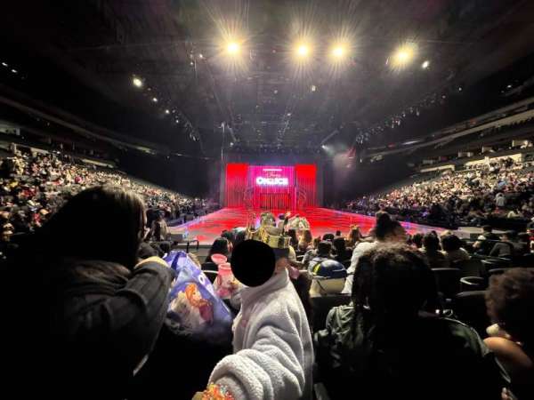 American Airlines Center, section: 113, row: HH, seat: 8