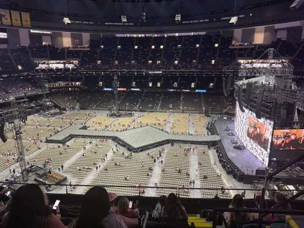 Caesars Superdome, section: 638, row: 8