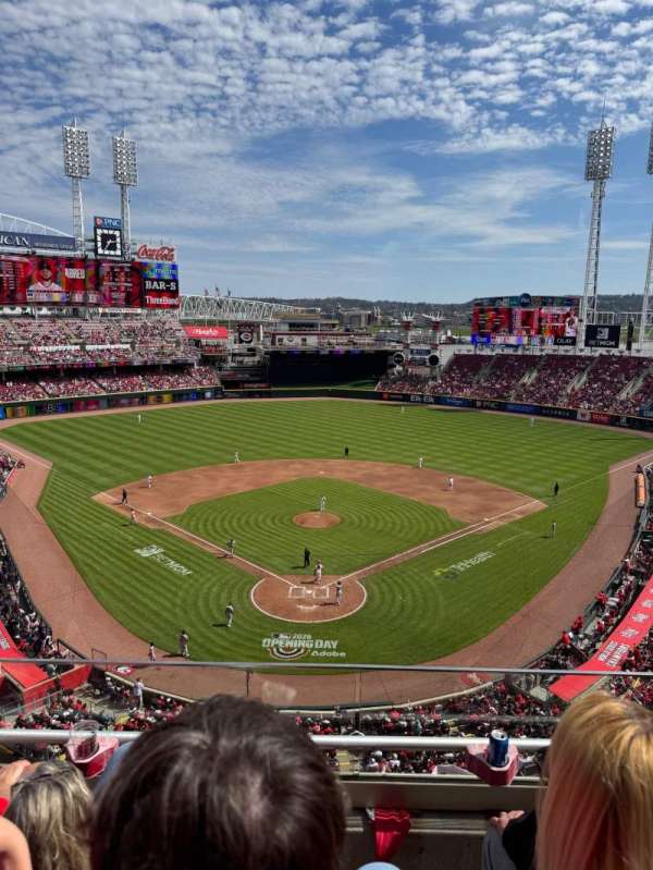 Great American Ball Park, section: 424, row: C, seat: 15