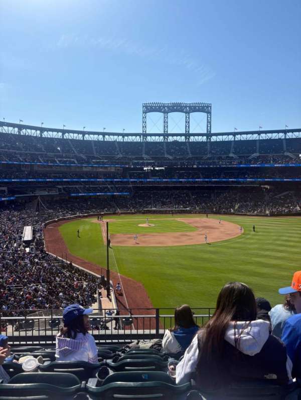 Citi Field, section: 304, row: 6, seat: 11