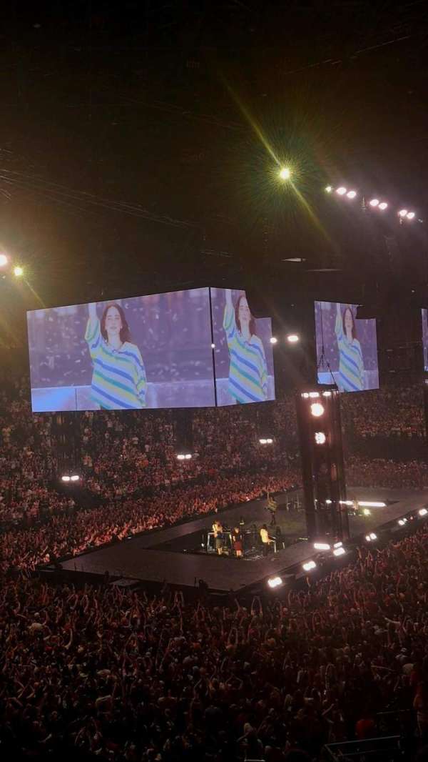 Accor arena, section: Gradin L, row: 5, seat: 30