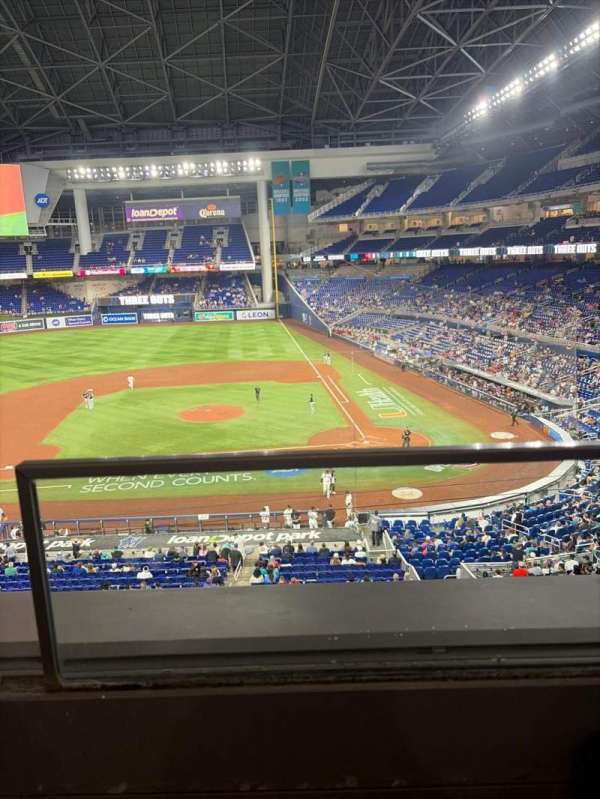 LoanDepot Park, section: 219, row: 1, seat: 16