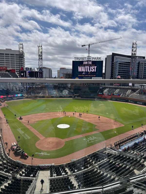 Truist Park, section: 325, row: 1, seat: 6