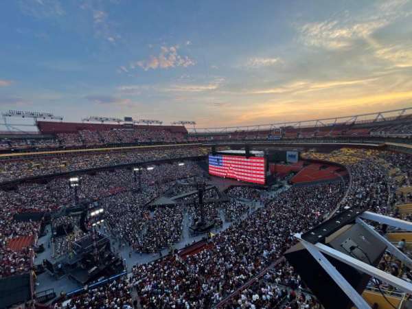 Northwest Stadium, section: 432, row: 1, seat: 3