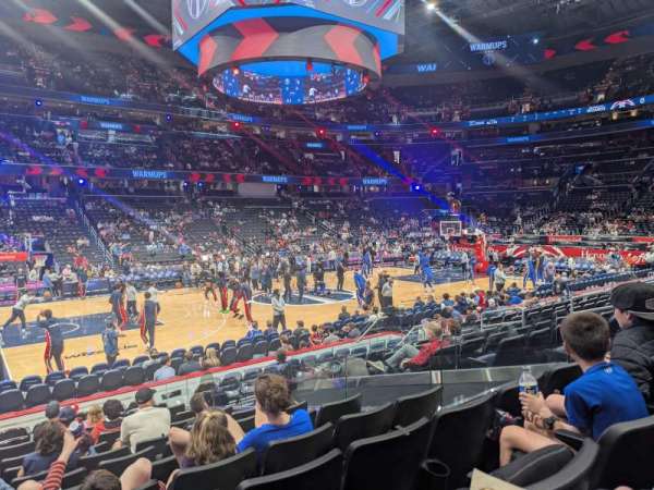 Capital One Arena, section: 110, row: M, seat: 5