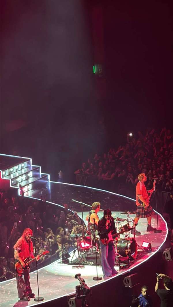 OVO Hydro, section: 224, row: H