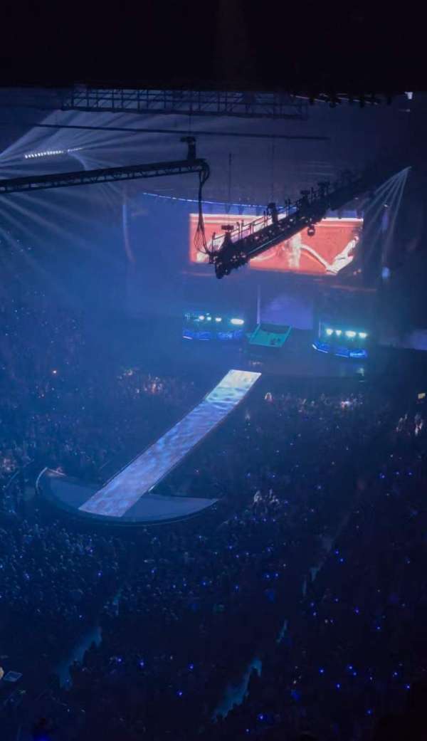 Centre Bell, section: 326, row: H, seat: 3