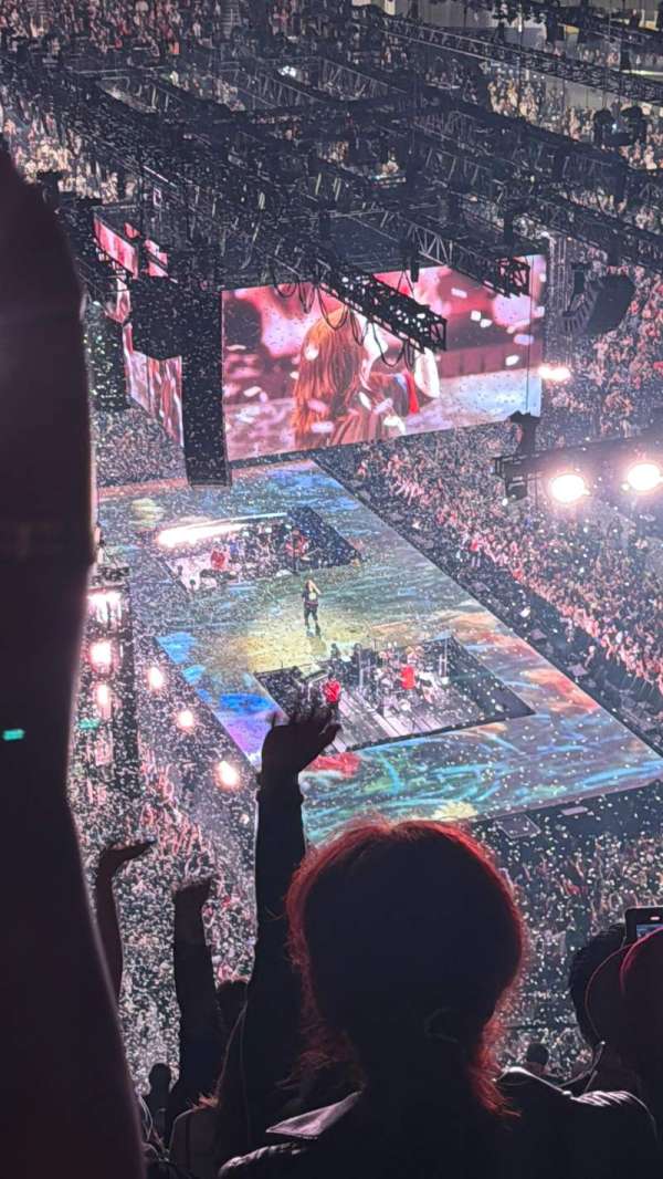 Chase Center, section: 215, row: 17, seat: 5