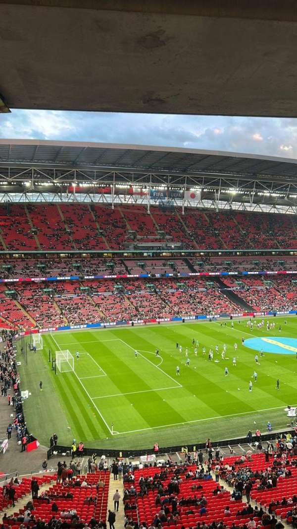 WEMBLEY STADIUM, section: 4032, row: 1, seat: 1