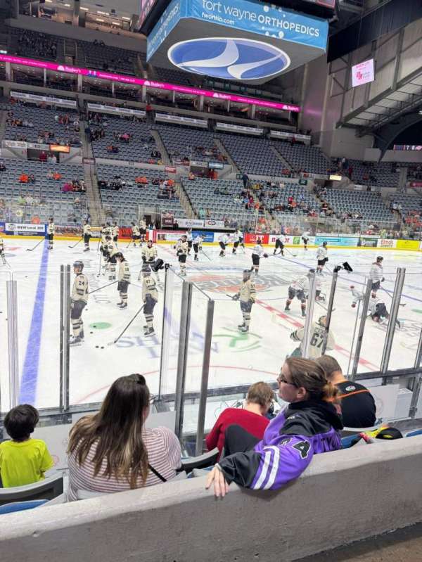 Allen County War Memorial Coliseum, section: 214, row: 6, seat: 6