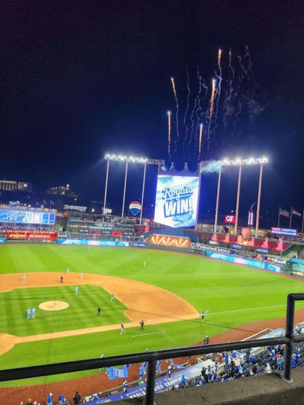 Kauffman Stadium, section: 427, row: B, seat: 1