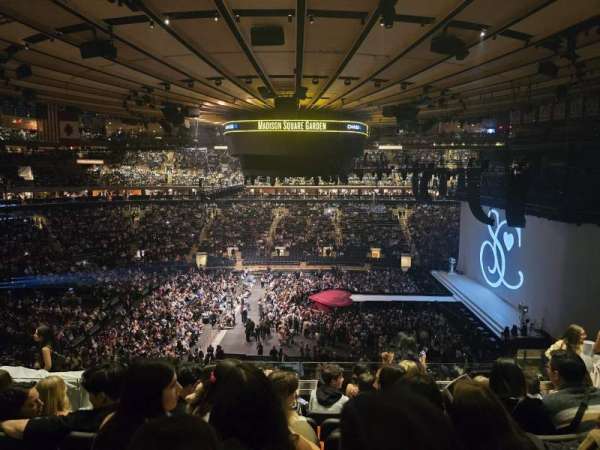 Madison Square Garden, section: 211, row: 7, seat: 14