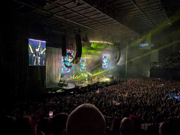 First Direct Bank Arena, section: 102, row: U, seat: 17