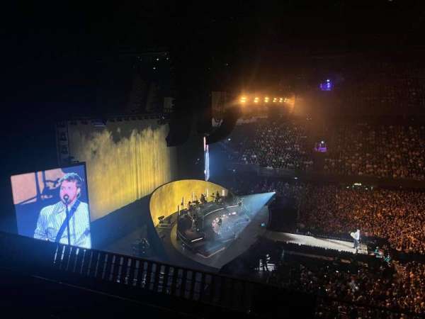 Ziggo Dome, section: 213, row: 1, seat: 425