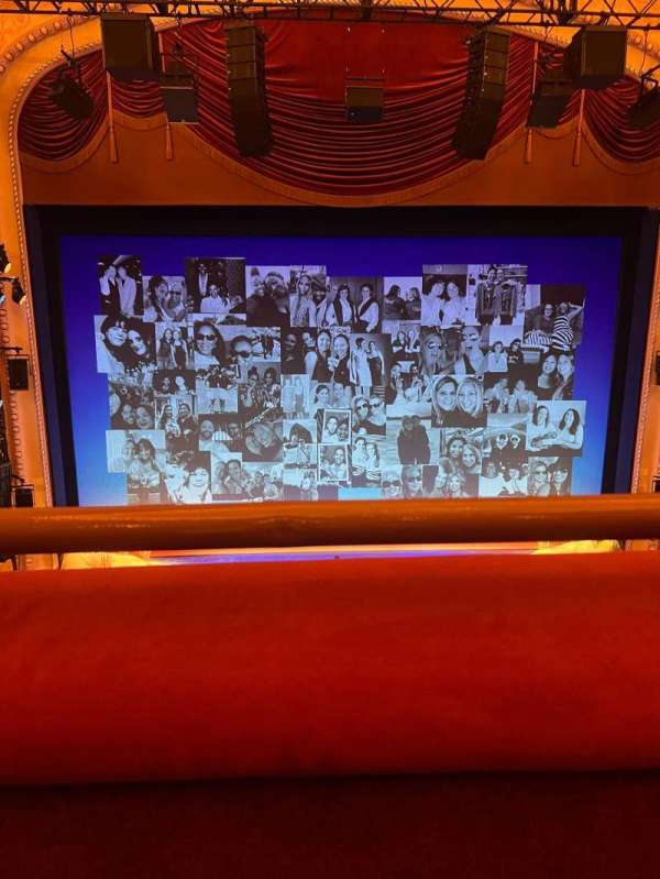 Majestic Theatre, section: Front Mezzanine C, row: A, seat: 105