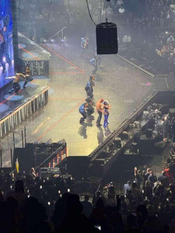 Madison Square Garden, section: 223, row: 21, seat: 1