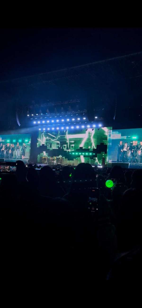 BMO Stadium, section: Floor B5, row: 16, seat: 15