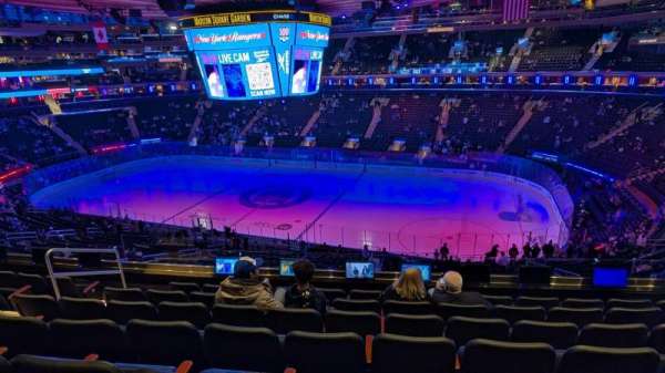 Madison Square Garden, section: 213, row: 7, seat: 9